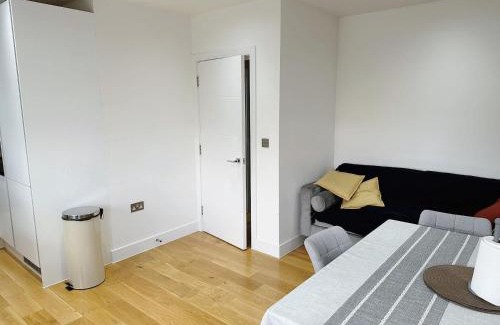 Greenwich West Apartamento | 3 Bed 2 Bath Apartment Near Greenwich Park 6 guests maximum