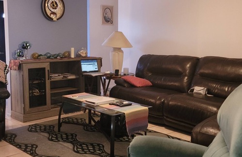 Lochmoor Waterway Estates Casa | ¿Necesita escaparse para unas vacaciones o un viaje de negocios?