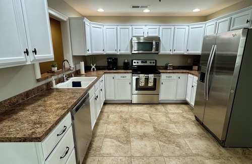 Richmond Apartamento | 3 Bed 2 Bath Modern Apartment, Utilities Included, Near I-75