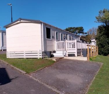 New Forest District Casa | 3 bed 2 bath peaceful location passes included