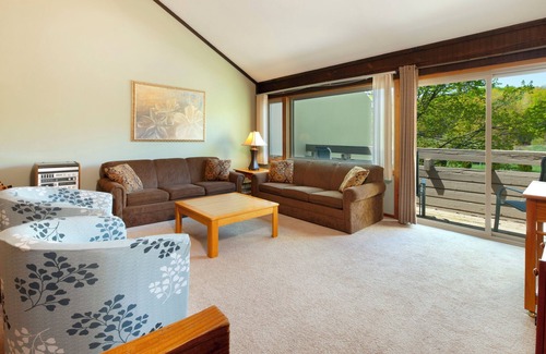 Cedar Condominio | 3 bed 3 bath, Outside heated pool, Close to Dunes