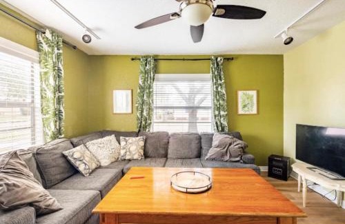 Sanford Casa | 3-Bed Bungalow walk to Historic Downtown Sanford