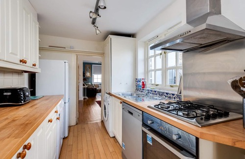 Oxford City Centre Casa | 3-bed Cosy Bookbinder House in Jericho Oxford