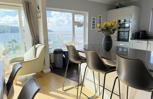 Gwbert Casa | Casa rural de 3 camas con espectaculares vistas al mar.