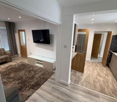 Brierley Hill Apartamento | 3 Bed Home From Home Contractor & Family Stay DY5