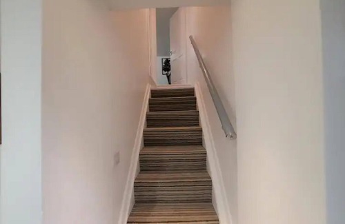 Colchester Casa | 3-bed House in Colchester With Parking and Wifi