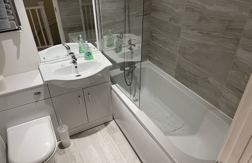 Forsbrook Casa | Beautiful 3-Bed House in Stoke-on-Trent