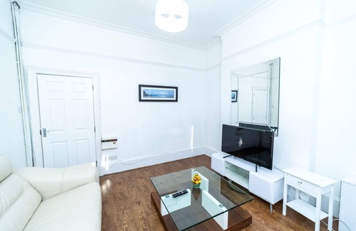 Thorpe Satchville Casa | 3 Bed House - Sleeps 11 - Pets - Wifi