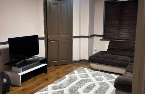 Chafford Hundred Casa | 3-Bed House - Sleeps 6 Parking & Garden