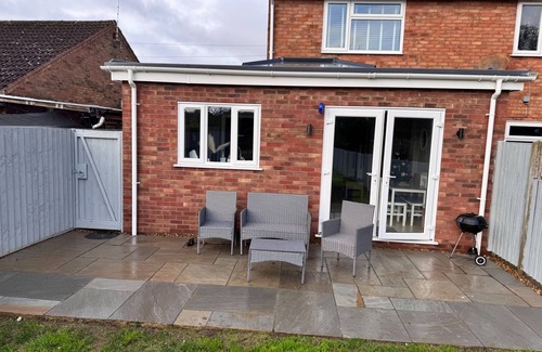 Heacham Casa | 3 Bed House - Sleeps 6 - Pets - Garden - Parking