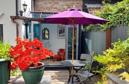 Blakeney Casa | 3 Bed in Blakeney 75010