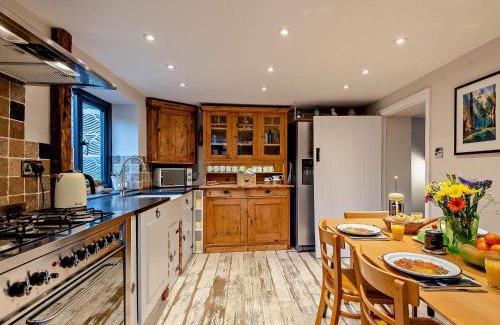 Blakeney Casa | 3 Bed in Blakeney 75010