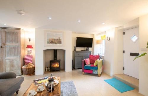 Charmouth Casa | 3 Bed in Charmouth DC080