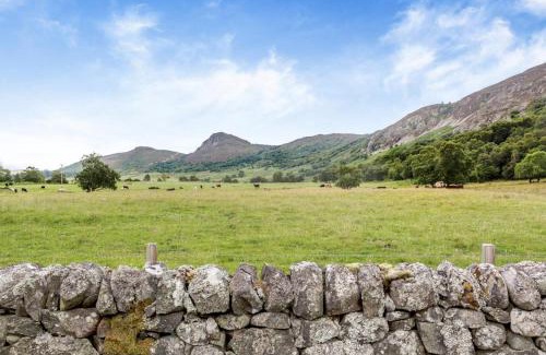 Newtonmore Casa | 3 Bed in Newtonmore oc-h32416