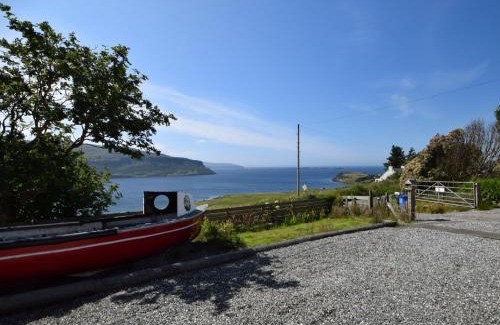 Stein Casa | 3 Bed in Waternish 93005