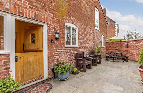 Whitchurch Casa | 3 Bed in Whitchurch 73192