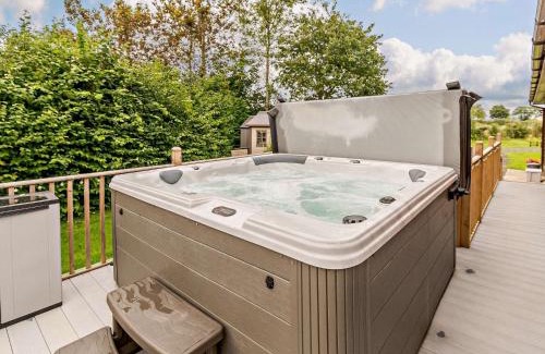 Sutton on Derwent Casa | 3 Bed in York 93206