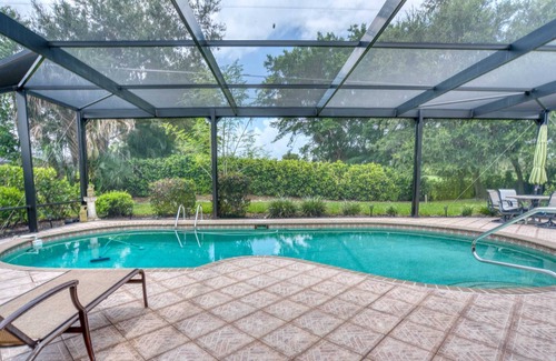 Palm River Estates Casa | 3 Bed Private Pool Home - Palm River Naples