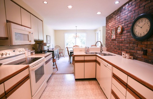 Grantham Condominio | 3 Bedrom Condo in Eastman