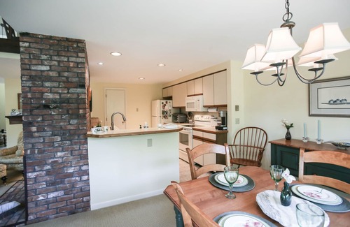 Grantham Condominio | 3 Bedrom Condo in Eastman