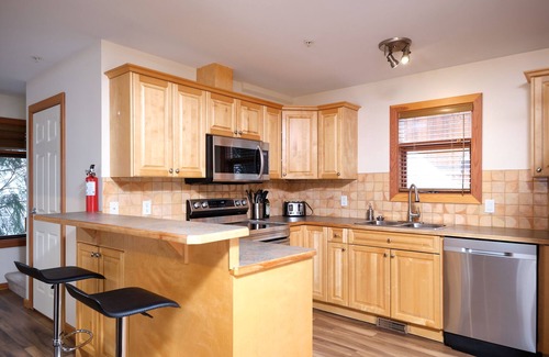 Rossland Casa | 3 Bedroom, 2.5 Bath Condo at Red Resort