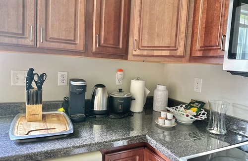 Danville Casa | 3 Bedroom 2 Bath Modern Town Home Near GMC