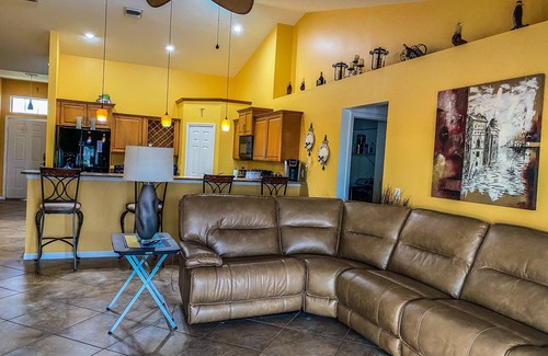 Mariner Casa | 3 bedroom/ 2 bath/ pool/ spa Located in NE Cape Coral