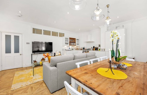 West Kensington Apartamento | 3 Bedroom 2 Bathroom Victorian Flat in Kensington