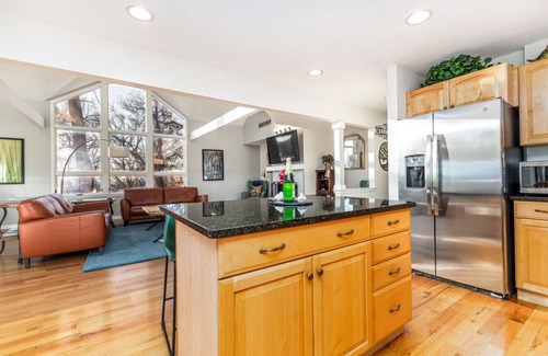 The Galena Territory Casa | 3 bedroom 3 bath, expansive views Treehouse feel