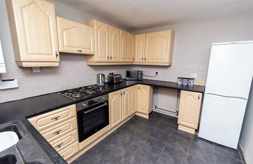 Washington Casa | 3 Bedroom 5 beds Sleeps 6 Ideal For Contractors