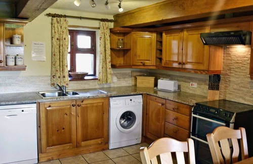 Saint Ann's Chapel Cabaña | 3 bedroom accommodation in Dunterton, near Tavistock