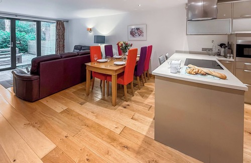 Carnon Downs Chalet De Esquí | 3 bedroom accommodation in Carnon Downs