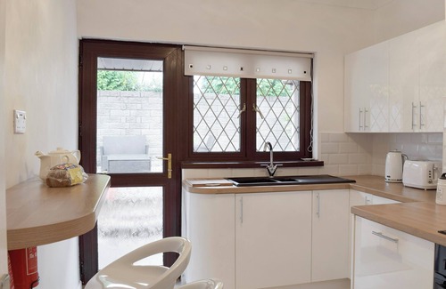 Mumbles Cabaña | Alojamiento de 3 habitaciones en The Mumbles