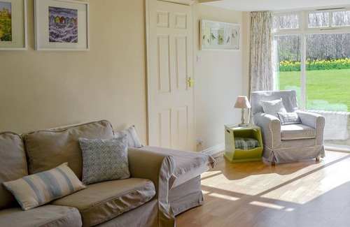 Crawcrook Cabaña | 3 bedroom accommodation in Ponteland, near Newcastle
