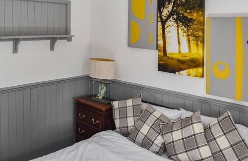 Doncaster Cabaña | 3 bedroom accommodation in New Rossington, near Doncaster