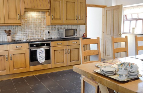 Dinas Cabaña | Alojamiento de 3 habitaciones en Bontnewydd, near Caernarfon