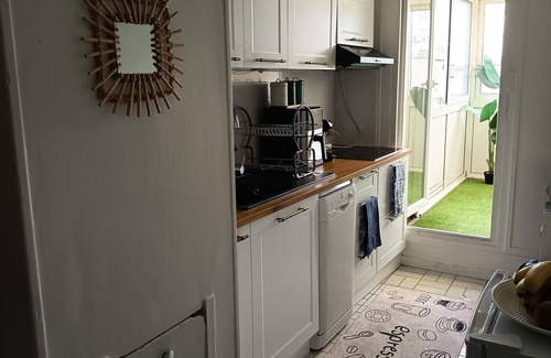 Pyramides Apartamento | 3 Bedroom Apartment with Balcony, Parking and Wi-Fi - Courcouronnes