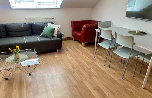Rajhrad Apartamento | 3-Bedroom apartment in Rajhrad, with kitchen, 2 bathrooms, parking
