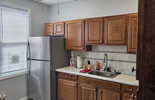 Greenville Apartamento | 3-bedroom apartment in serene Jersey City with WiFi, AC