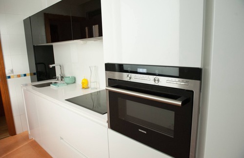 Fontana Apartamento | Apartamento 3 dormitorios con Aparcamiento y Wifi Gratis