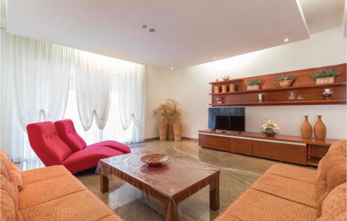 Pjescana Uvala Apartamento | 3 Bedroom Awesome Apartment In Pula