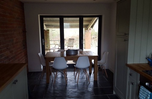 Llanwrtyd Wells Casa | 3 dormitorios granero - capacidad para 8 (bañera de hidromasaje)