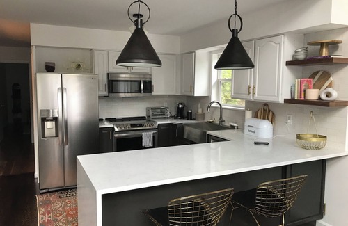 Bangor Chalet De Esquí | 3-bedroom chalet by enchanting Stroudsburg with WiFi, AC, hot tub, fitness room