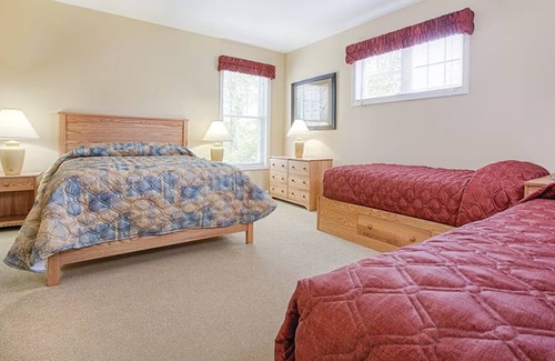 Jeffersonville Complejo | 3 Bedroom Condo, Sleeps 10, Full Kitchen, Skiing, Smugglers Notch Vermont Resort