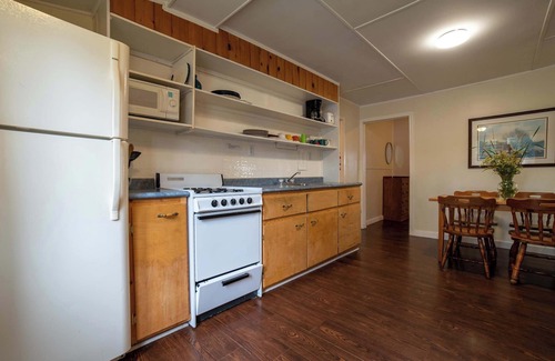 Gravenhurst Casa | 3-Bedroom Cottage #7 - Austrian Pine