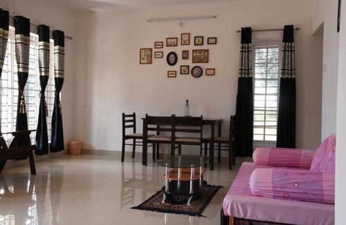 Thalayathimund Casa | 3-Bedroom Cottage for 9, by GuestHouser 68730