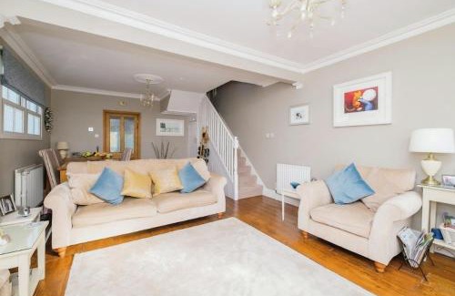 Ascot Casa | 3 Bedroom Cottage in Sunninghill, Ascot