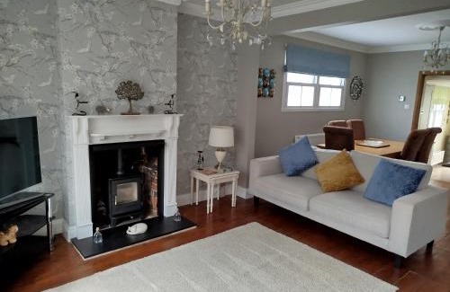 Ascot Casa | 3 Bedroom Cottage in Sunninghill, Ascot
