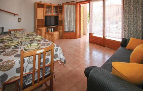 Santa Pola Casa | 3 Bedroom Cozy Home In Santa Pola