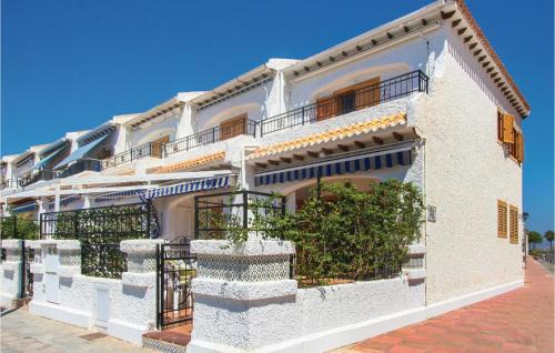 Santa Pola Casa | 3 Bedroom Cozy Home In Santa Pola